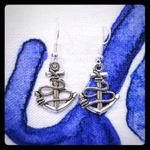 3 for $15 Cute anchor earrings. Free gift incl.